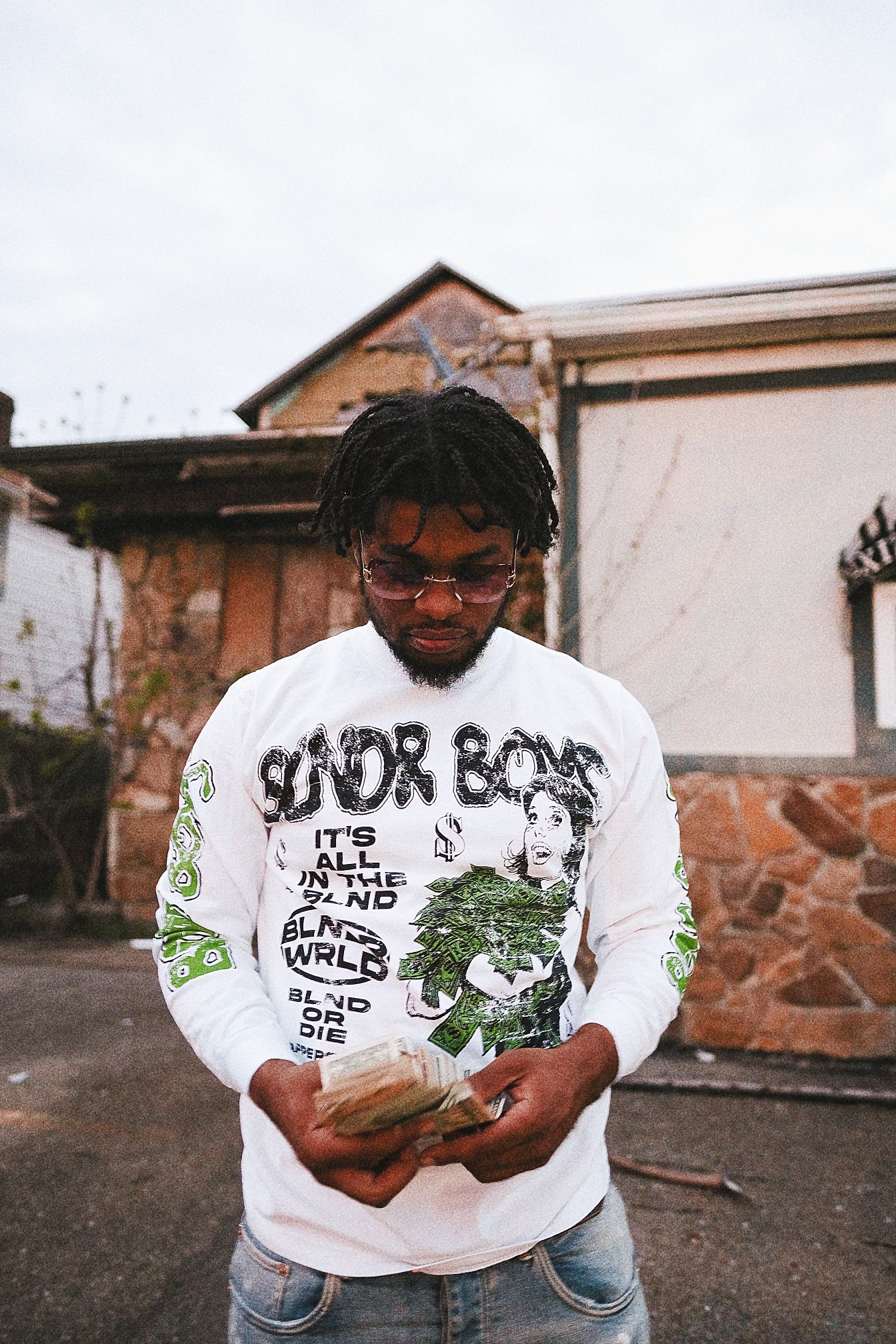 “Trappin ain’t dead long sleeve”